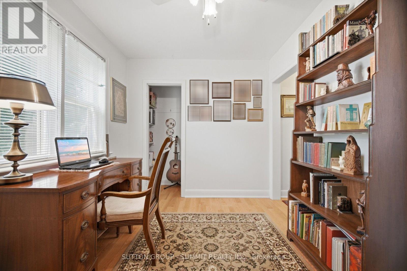 25 ARCH ROAD - 28