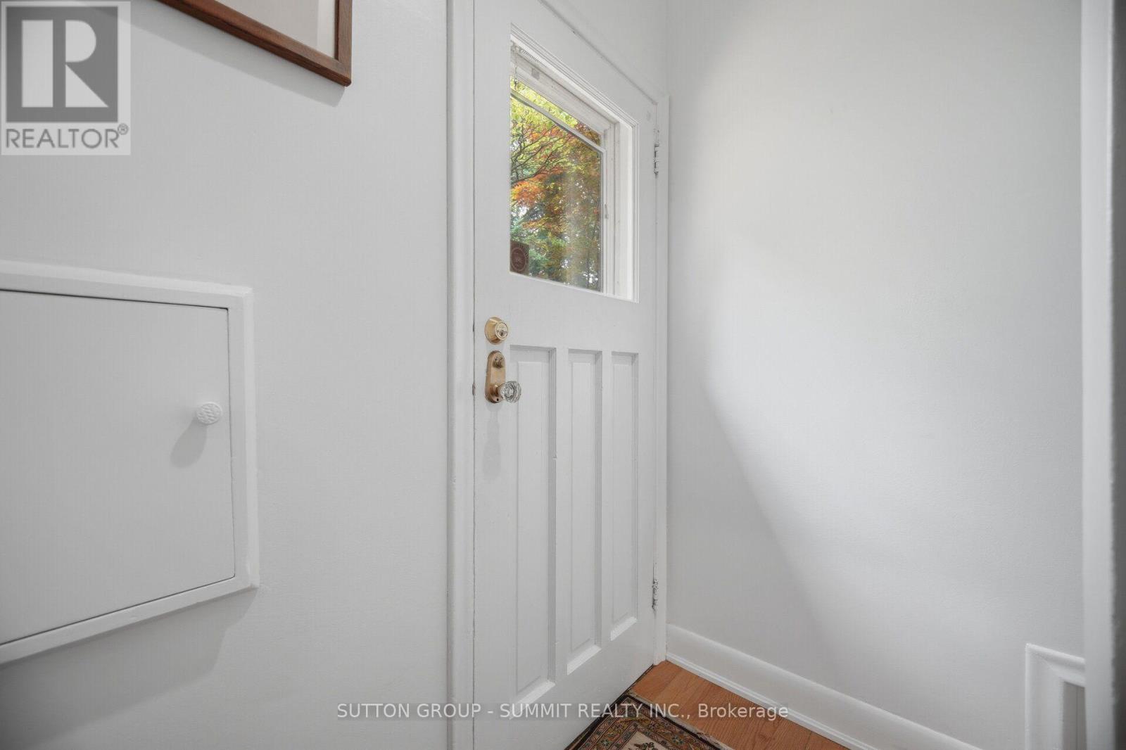 25 ARCH ROAD - 39