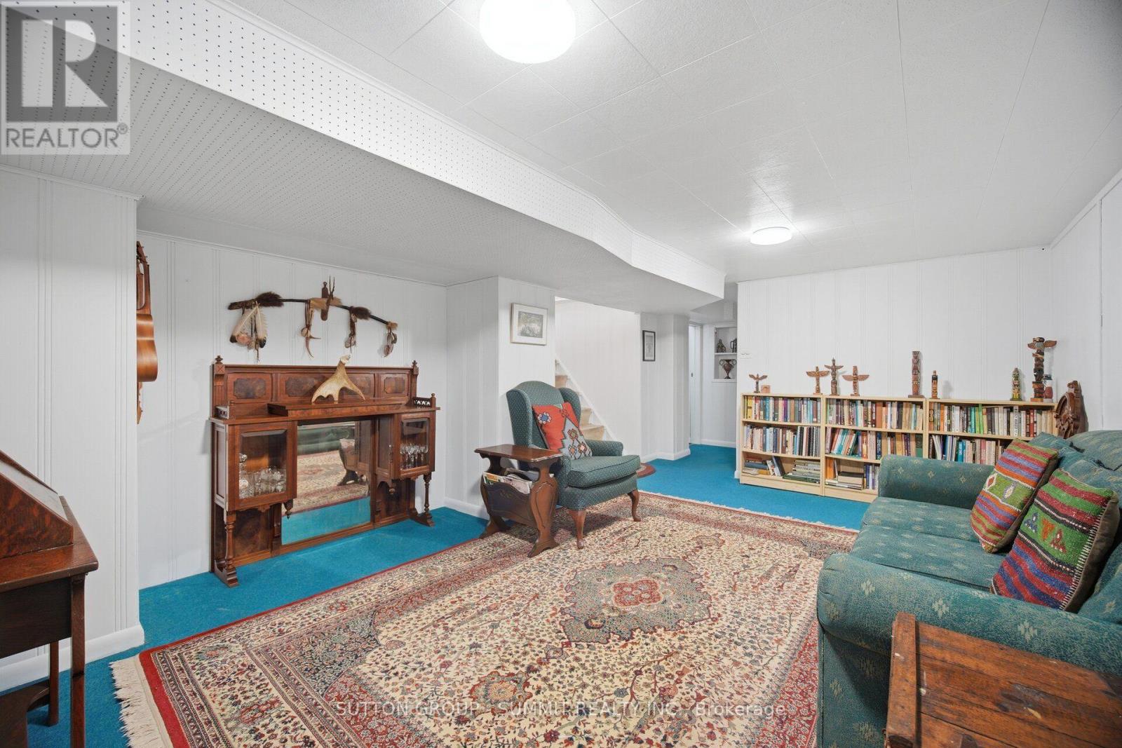 25 ARCH ROAD - 34