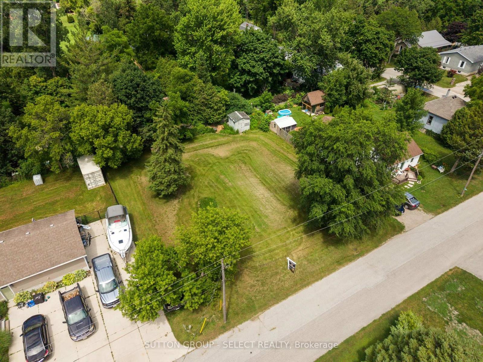 3910 PARK STREET Property Photo