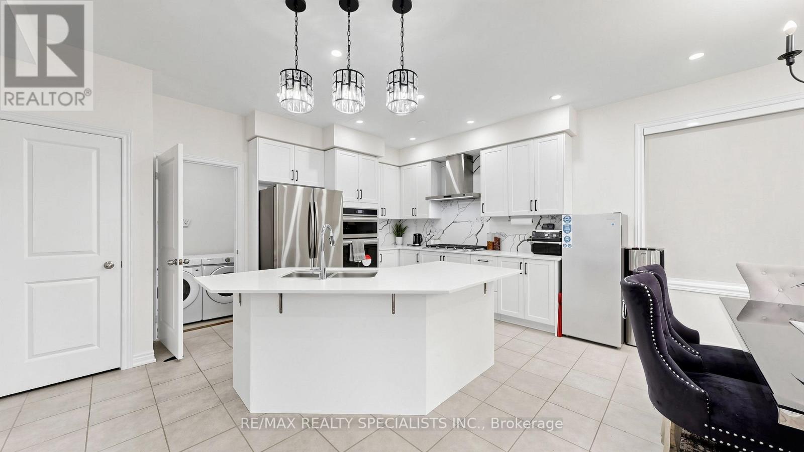 250 CHIPPEWA AVENUE - Image 14