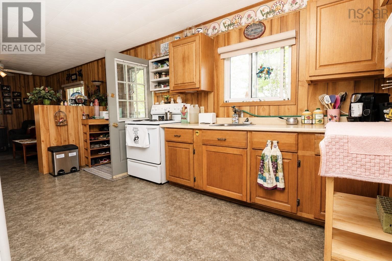 629 Falkenham Road - 11