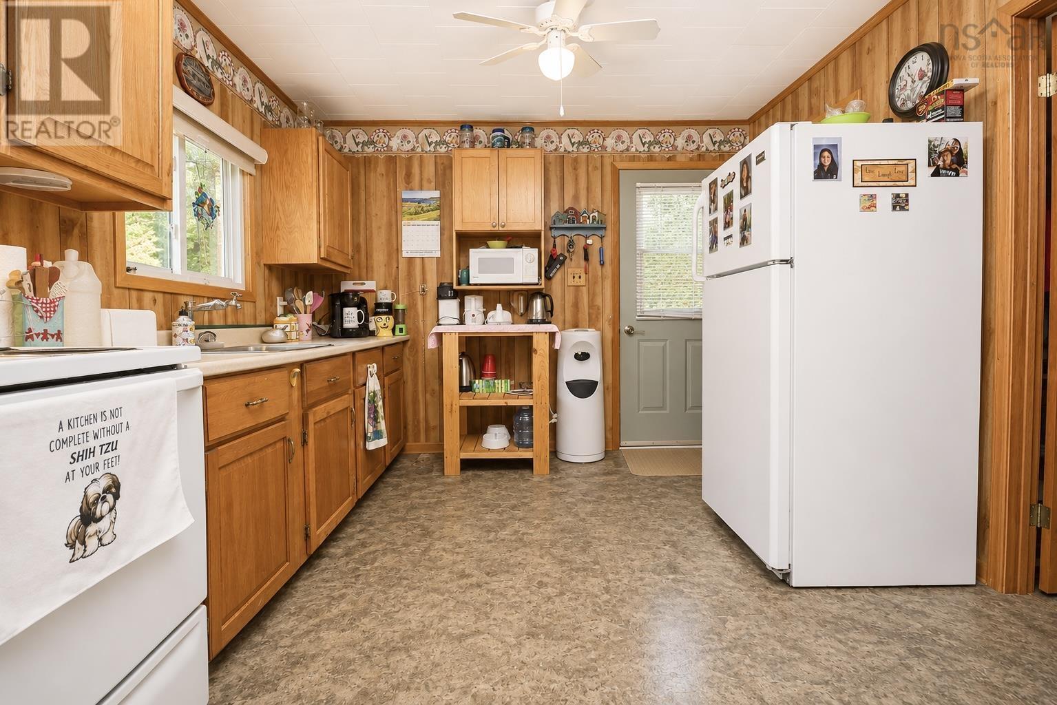 629 Falkenham Road - 9