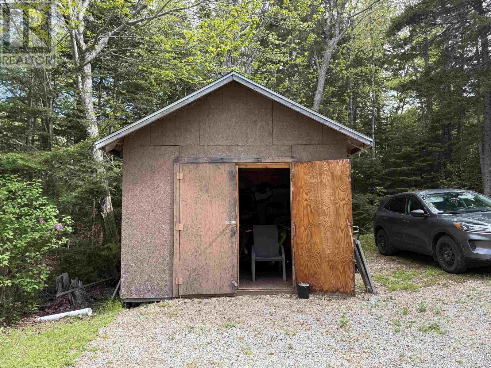 629 Falkenham Road - 31