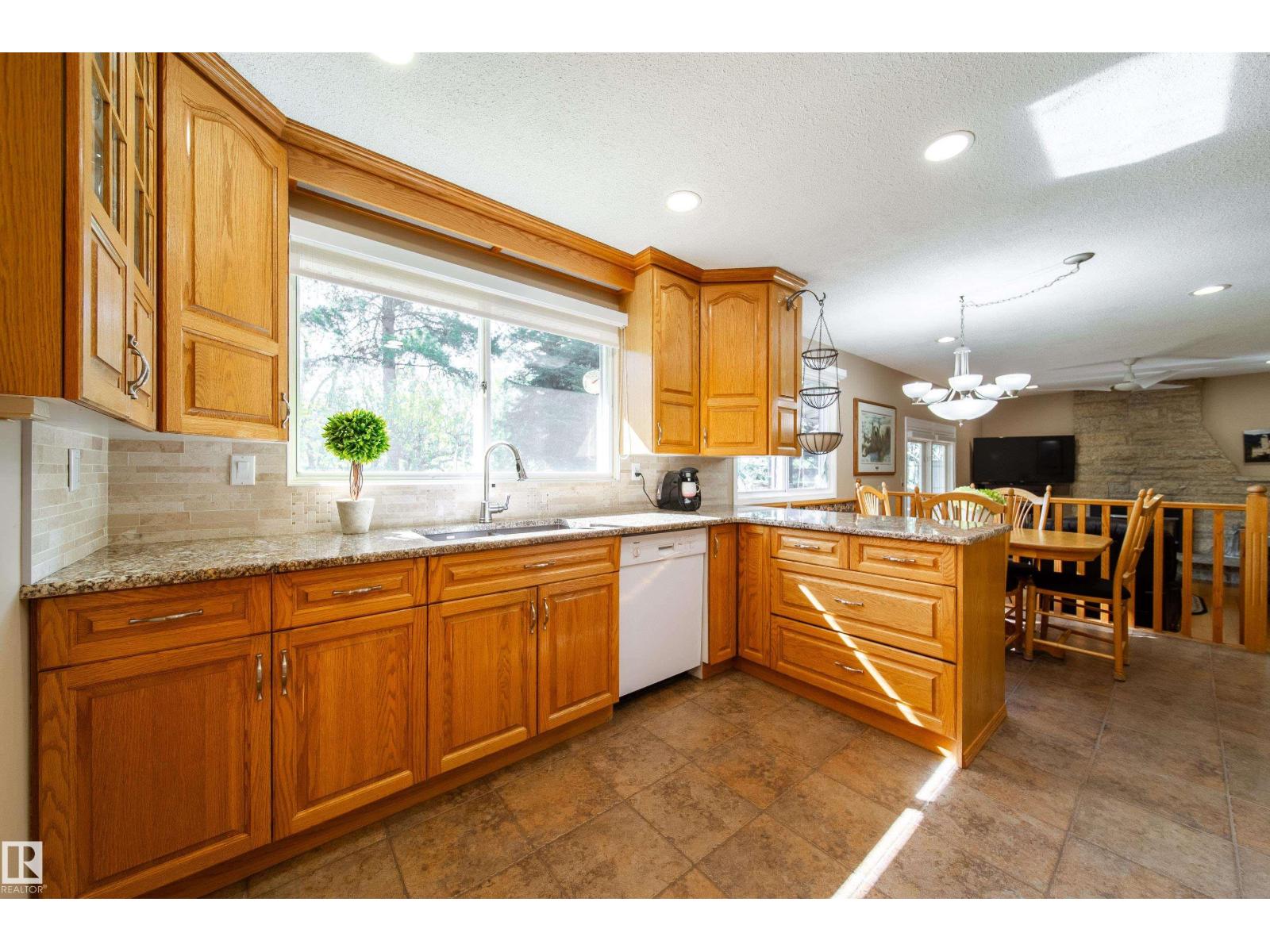 205 MANOR CO NW - 15