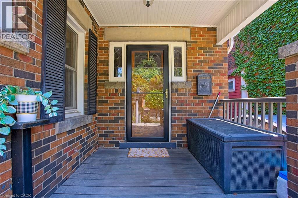 32 DALEWOOD Crescent - Image 5