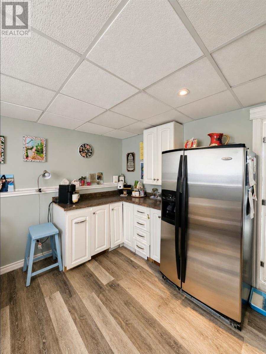 172 Central Street - Image 37