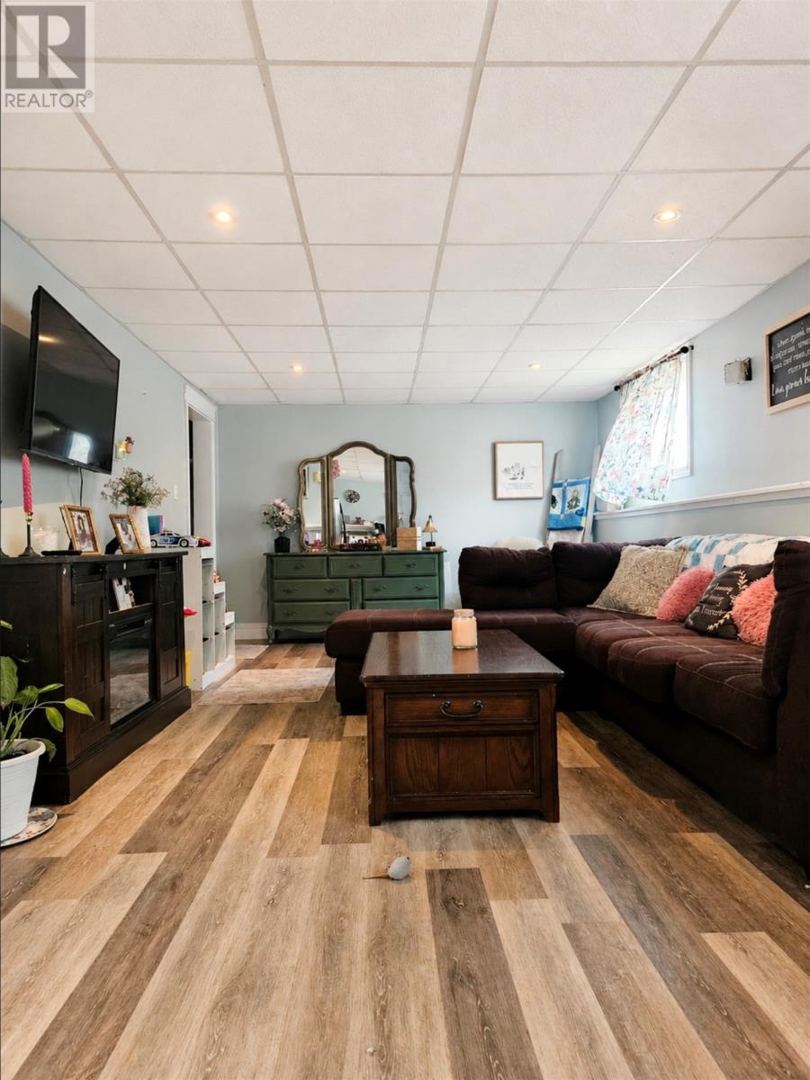 172 Central Street - Image 41
