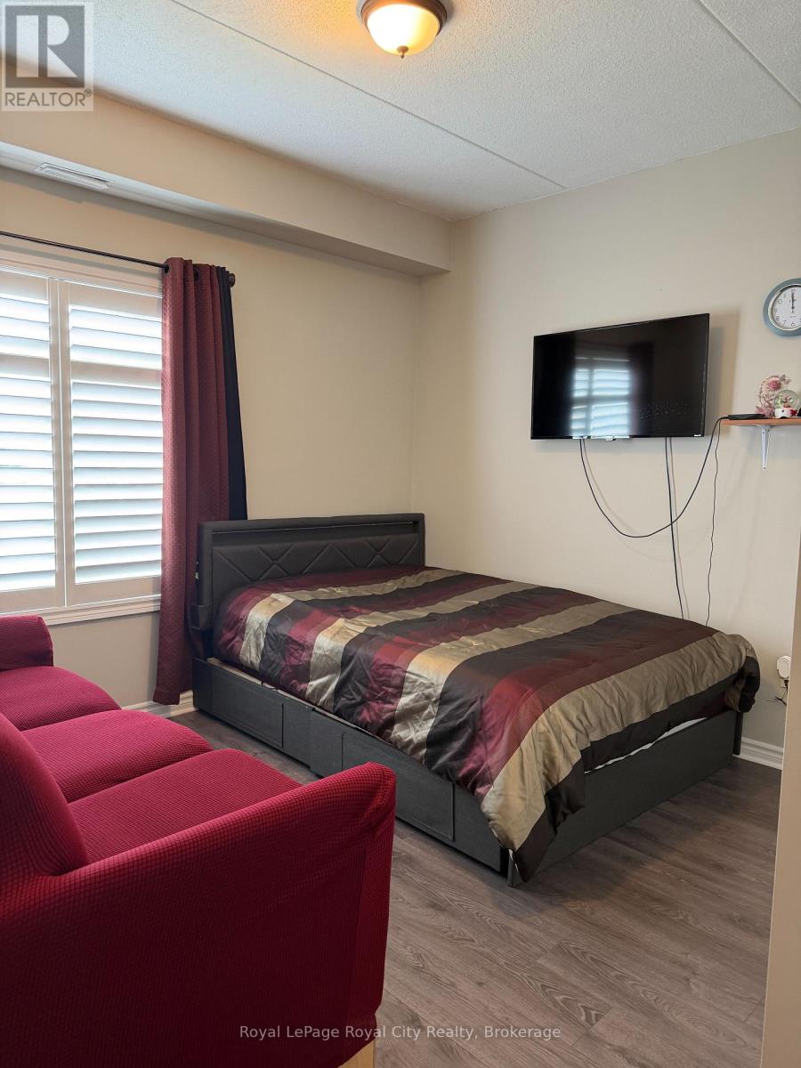 #102 308 WATSON PARKWAY N - 19