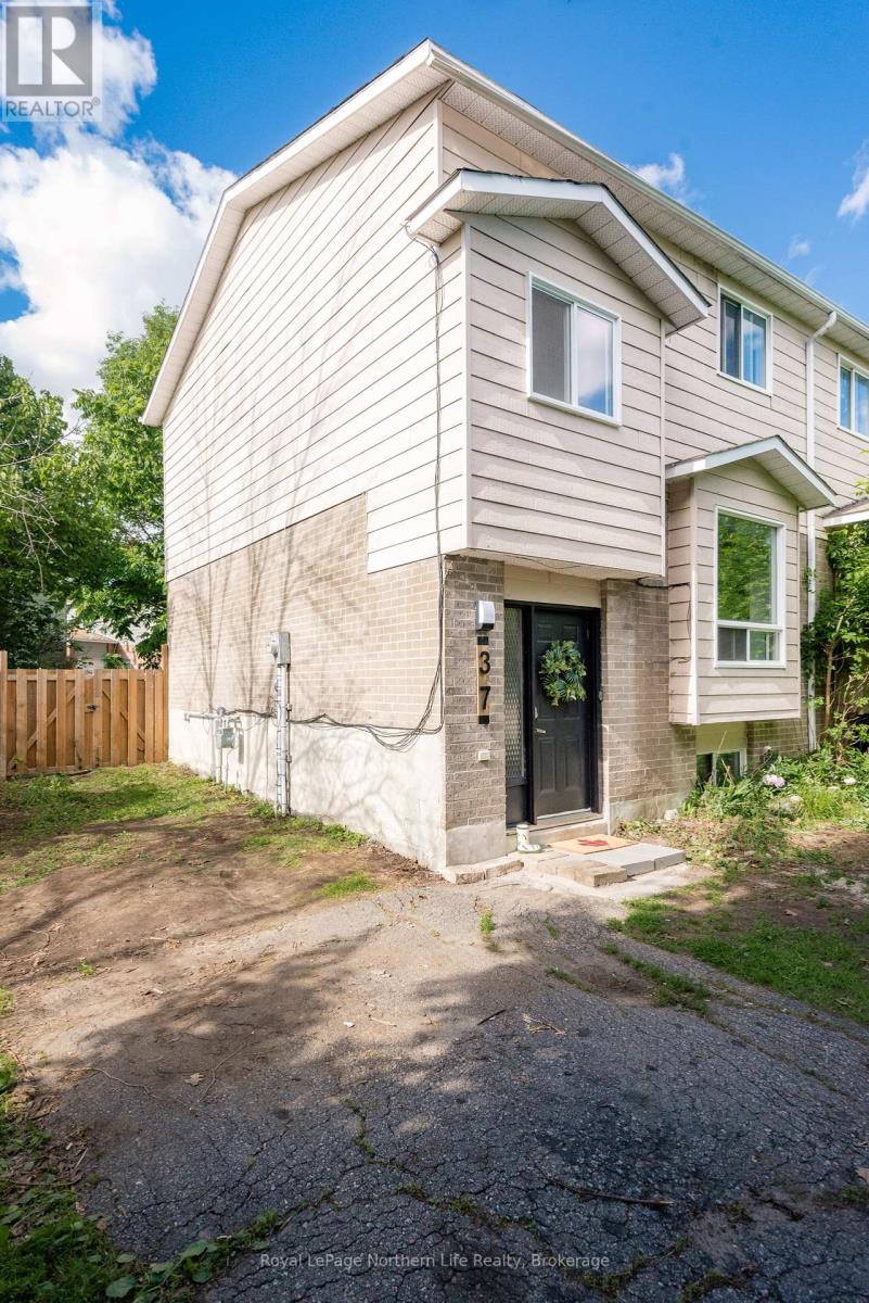 37 PAUL STREET - 2