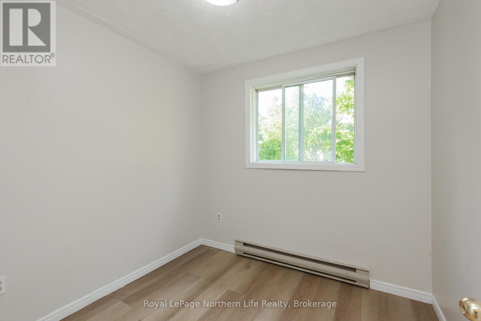 37 PAUL STREET - 23