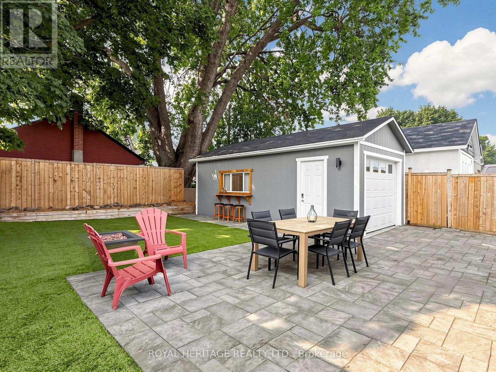 221 HIBBERT AVENUE - 43