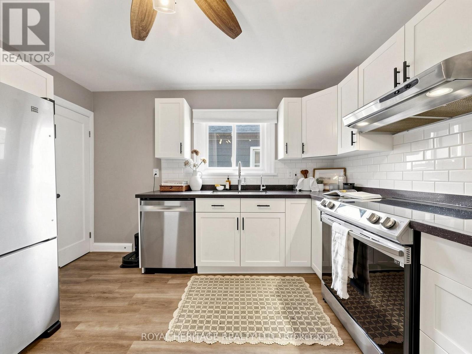 221 HIBBERT AVENUE - 7