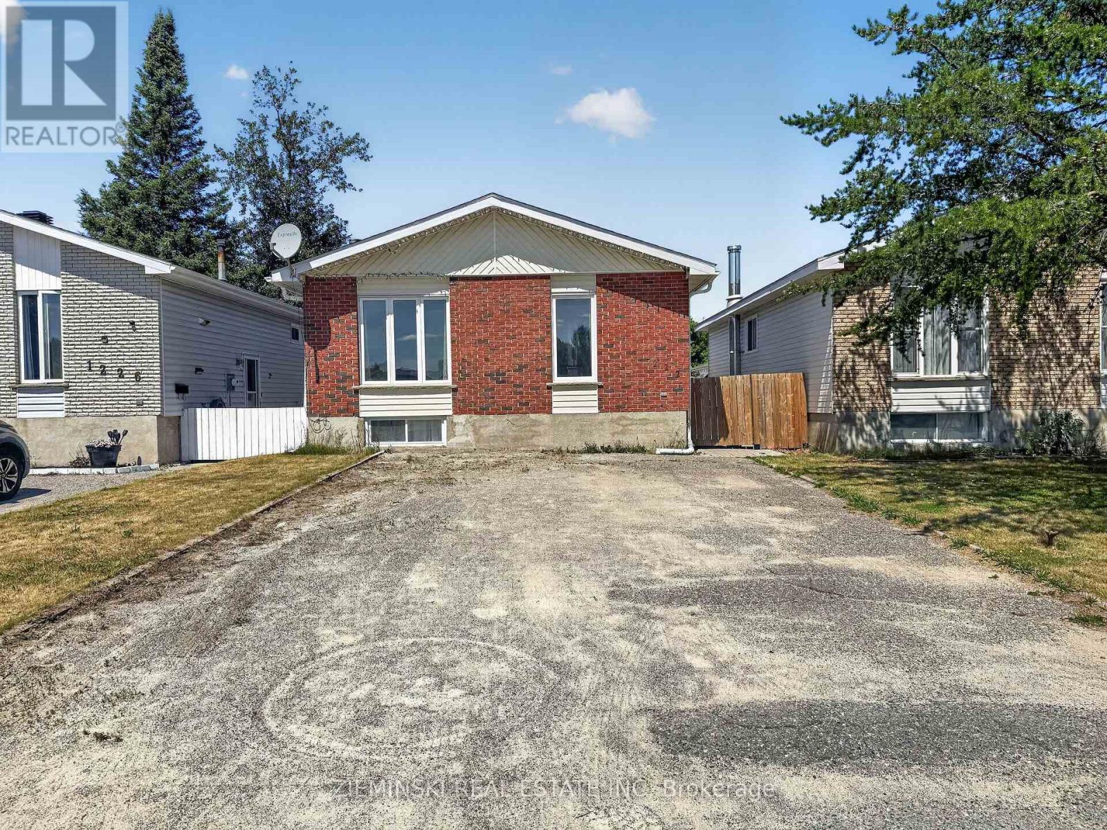 1222 GATINEAU BOULEVARD - 1