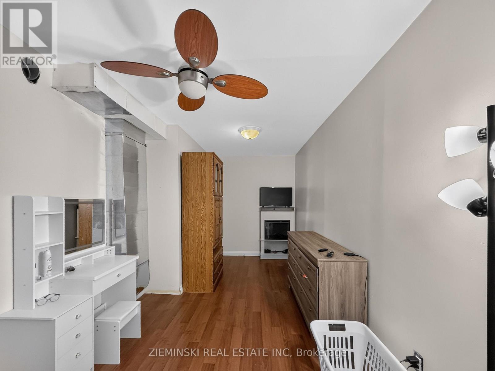 1222 GATINEAU BOULEVARD - 21