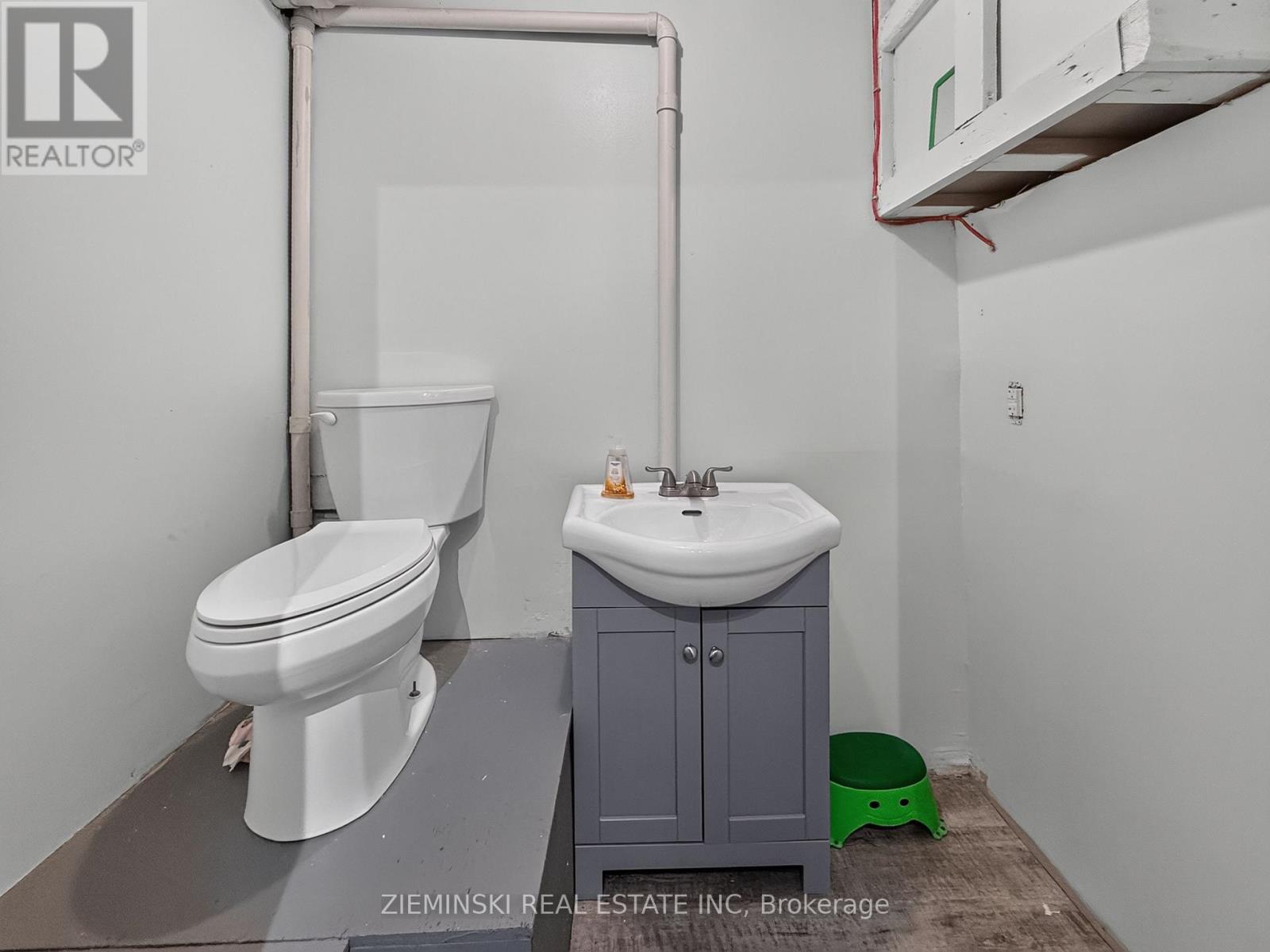 1222 GATINEAU BOULEVARD - 22