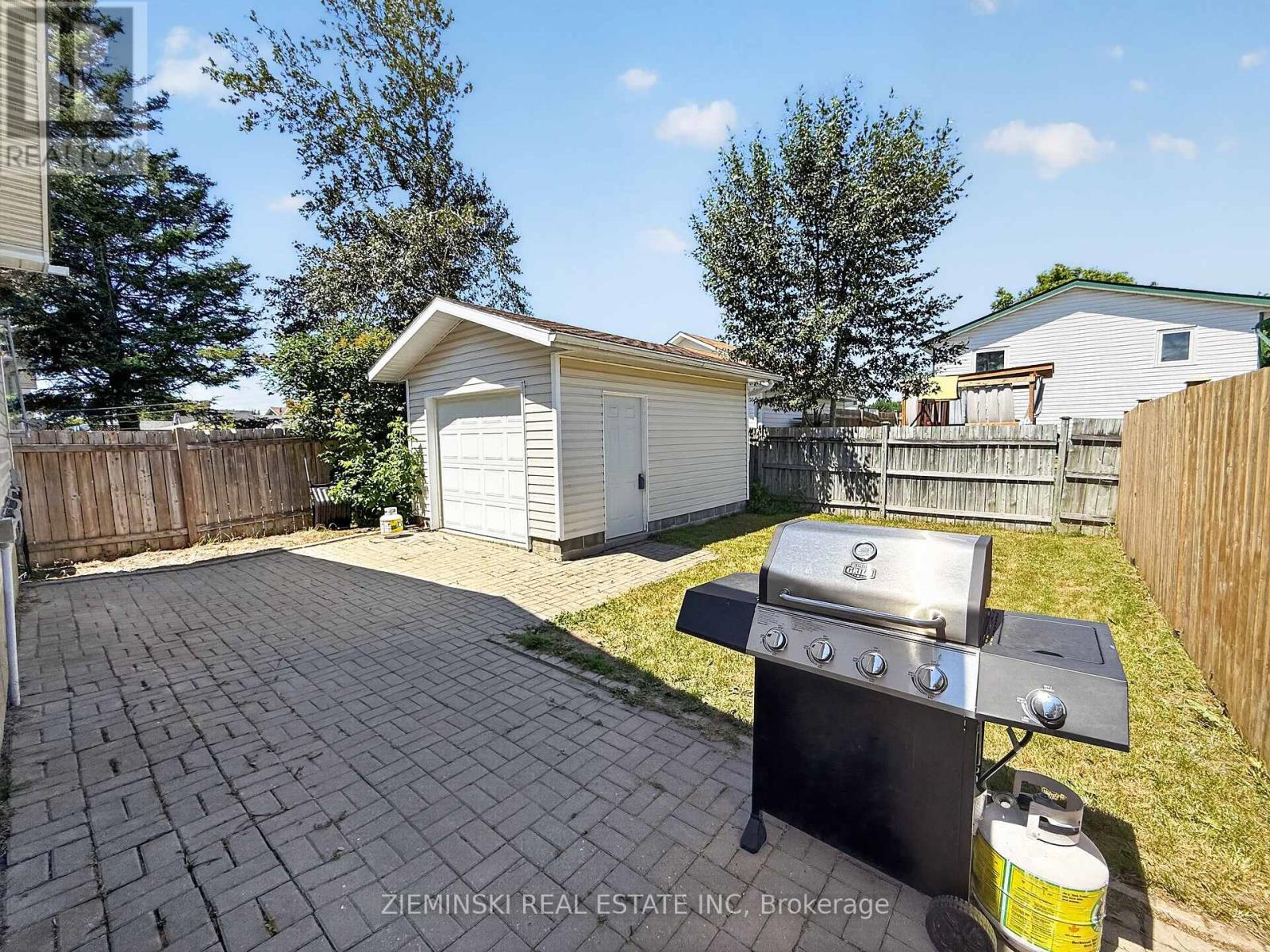 1222 GATINEAU BOULEVARD - 3