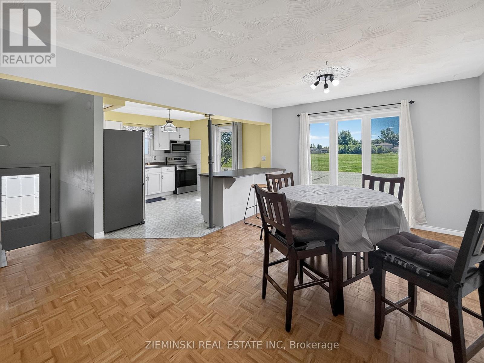 1222 GATINEAU BOULEVARD - 9