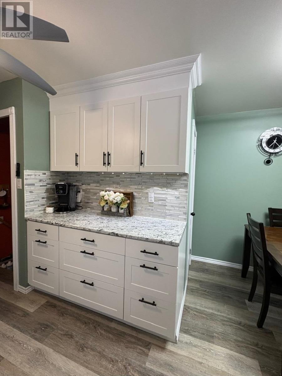 54 Redwing Ave - 7