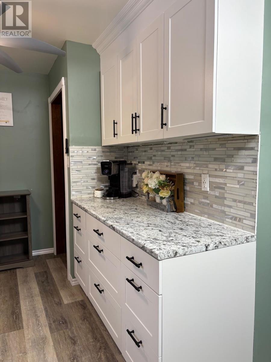 54 Redwing Ave - 8