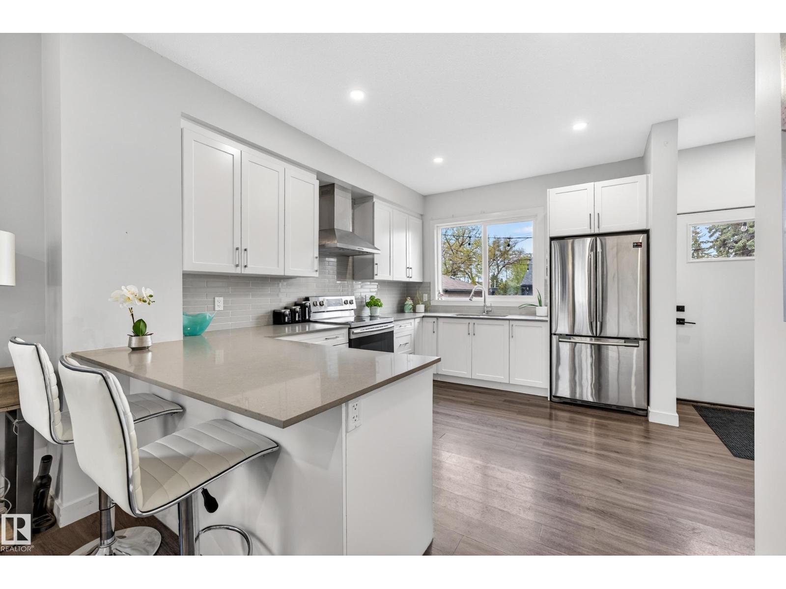 10326 160 ST NW - 20