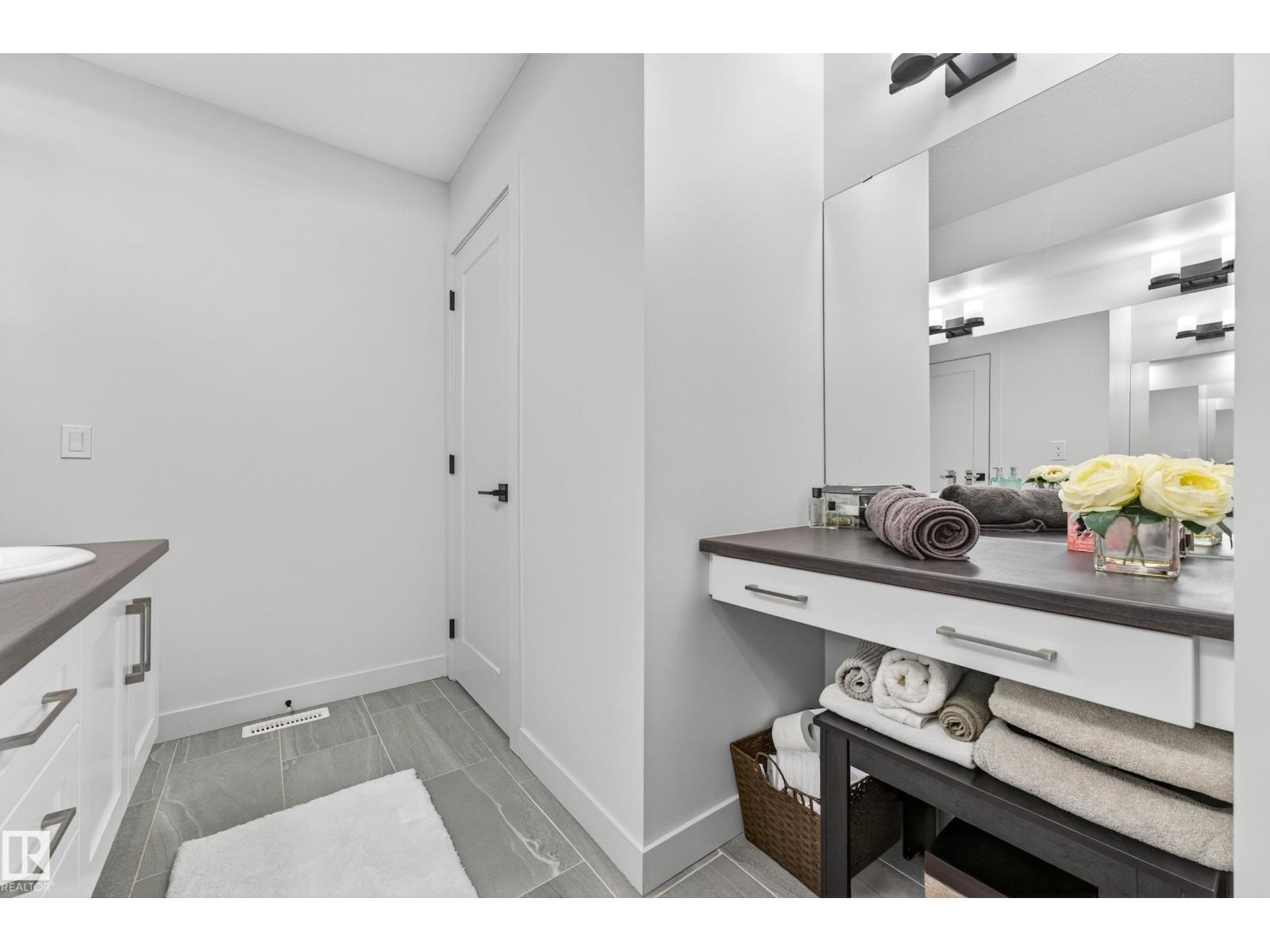 10326 160 ST NW - 36
