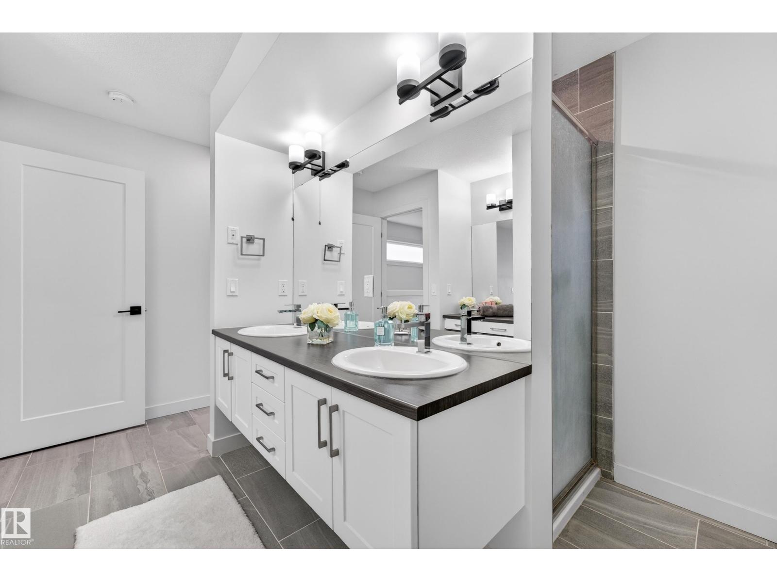 10326 160 ST NW - 37