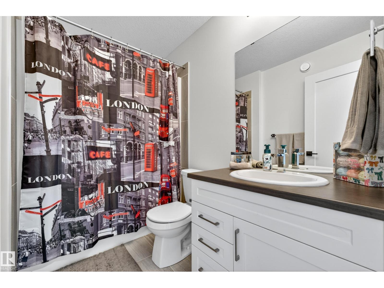 10326 160 ST NW - 44