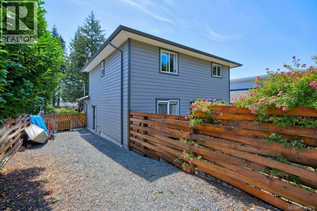2270 McKenzie Ave - 18