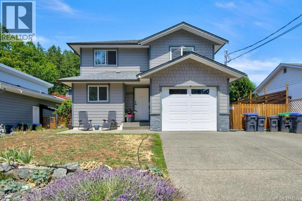 2270 McKenzie Ave - 1