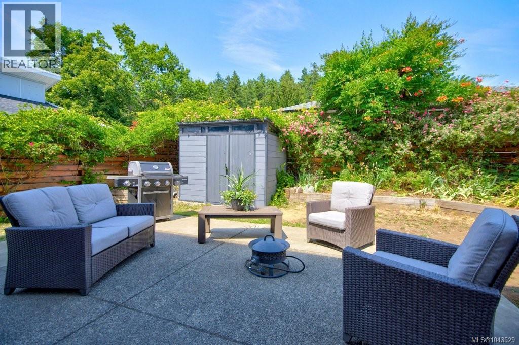 2270 McKenzie Ave - 16