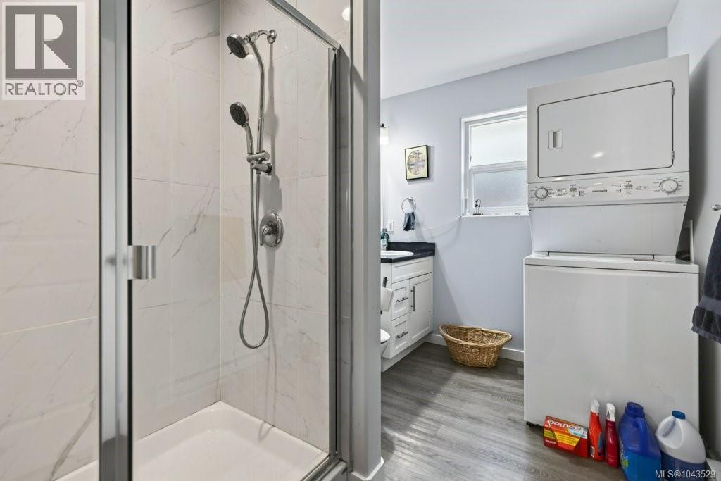 2270 McKenzie Ave - 27