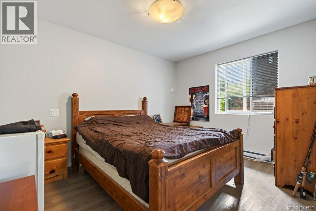 2270 McKenzie Ave - 26