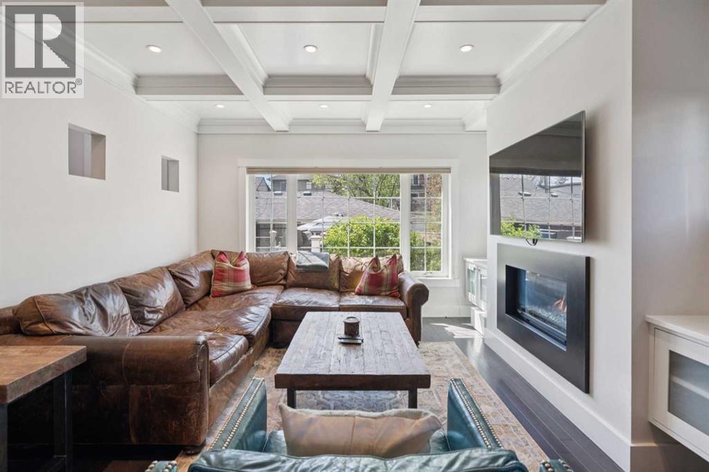 1811 31 Avenue SW - 9