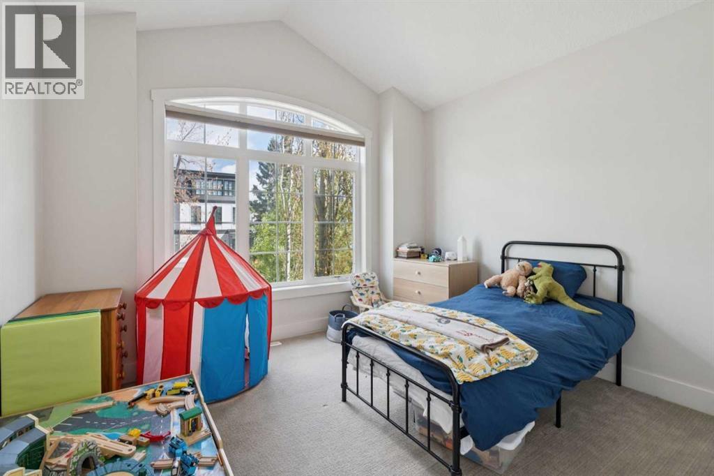 1811 31 Avenue SW - 17
