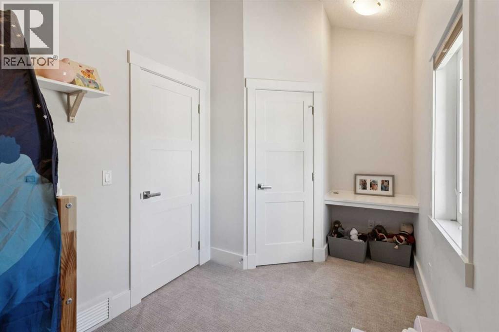 1811 31 Avenue SW - 20