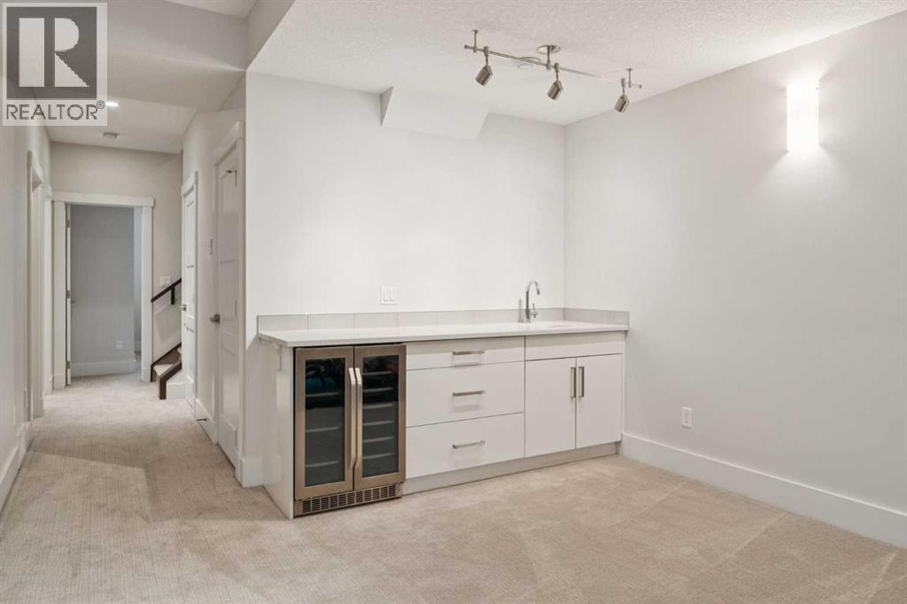 1811 31 Avenue SW - 22