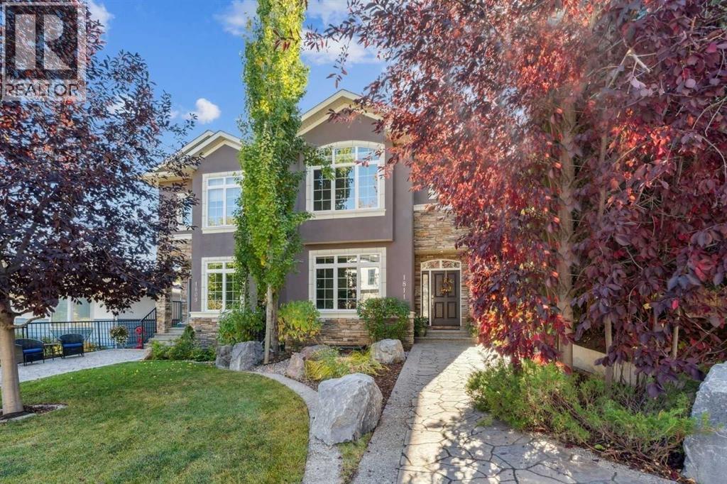 1811 31 Avenue SW - 2