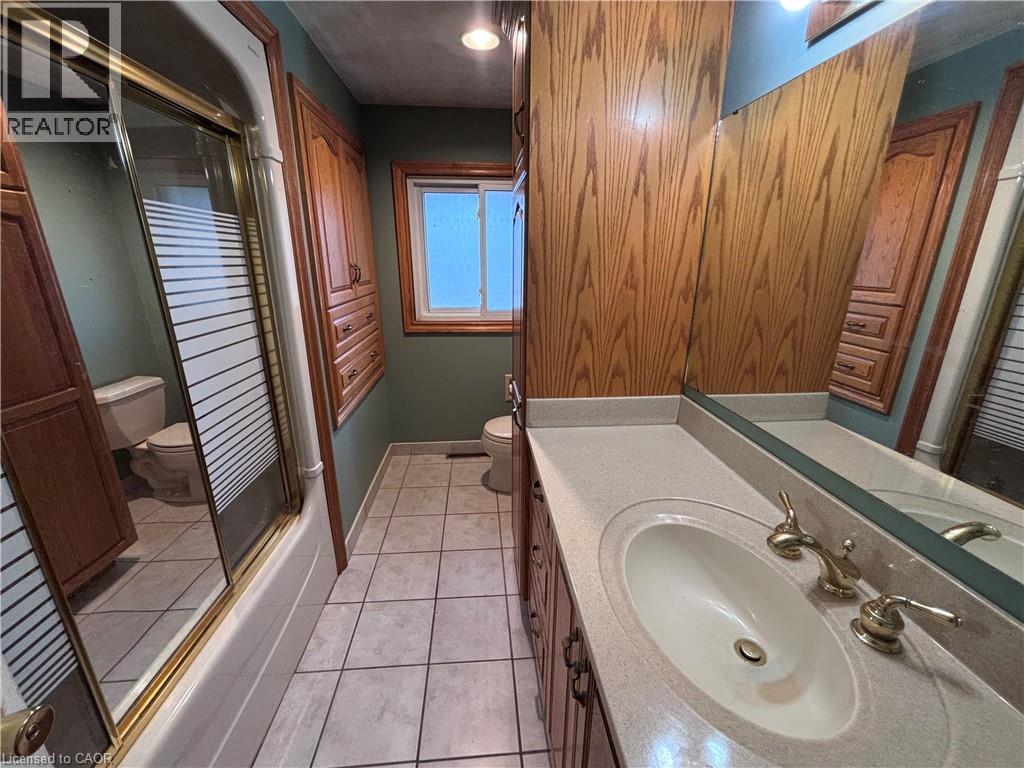 4 BEECHWOOD Court - 13