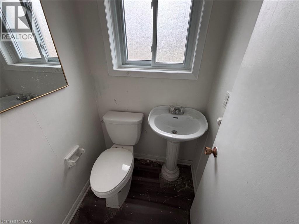 4 BEECHWOOD Court - 17