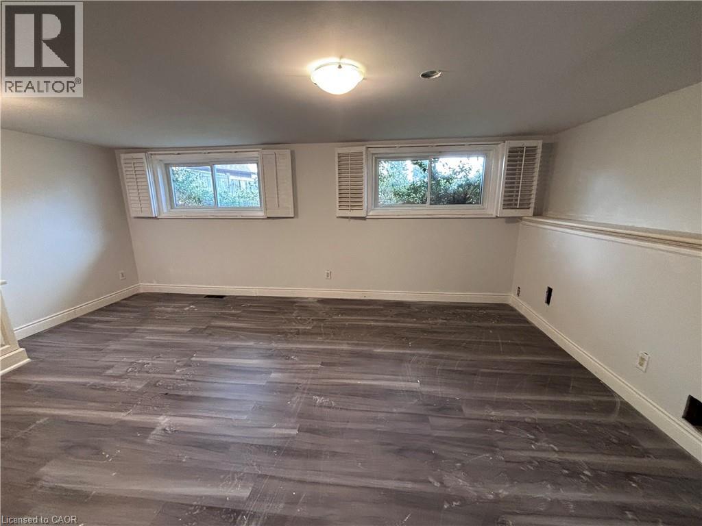4 BEECHWOOD Court - 19