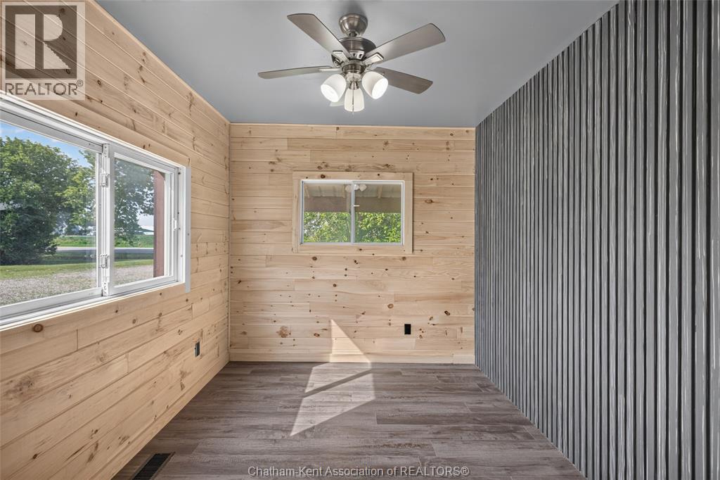 20847 Victoria ROAD - 15