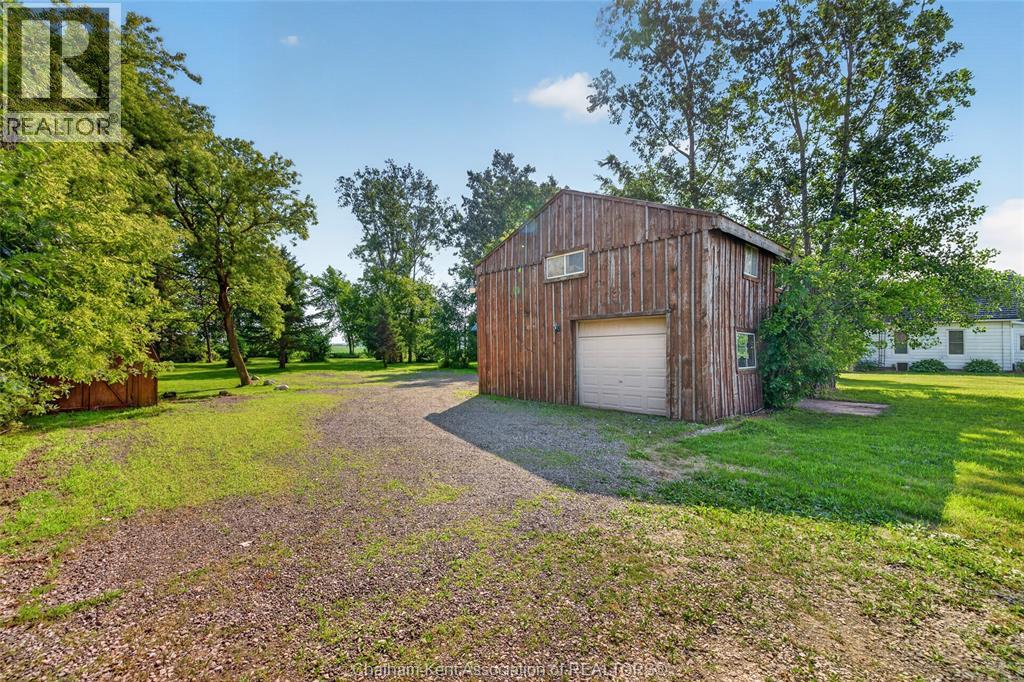 20847 Victoria ROAD - 40