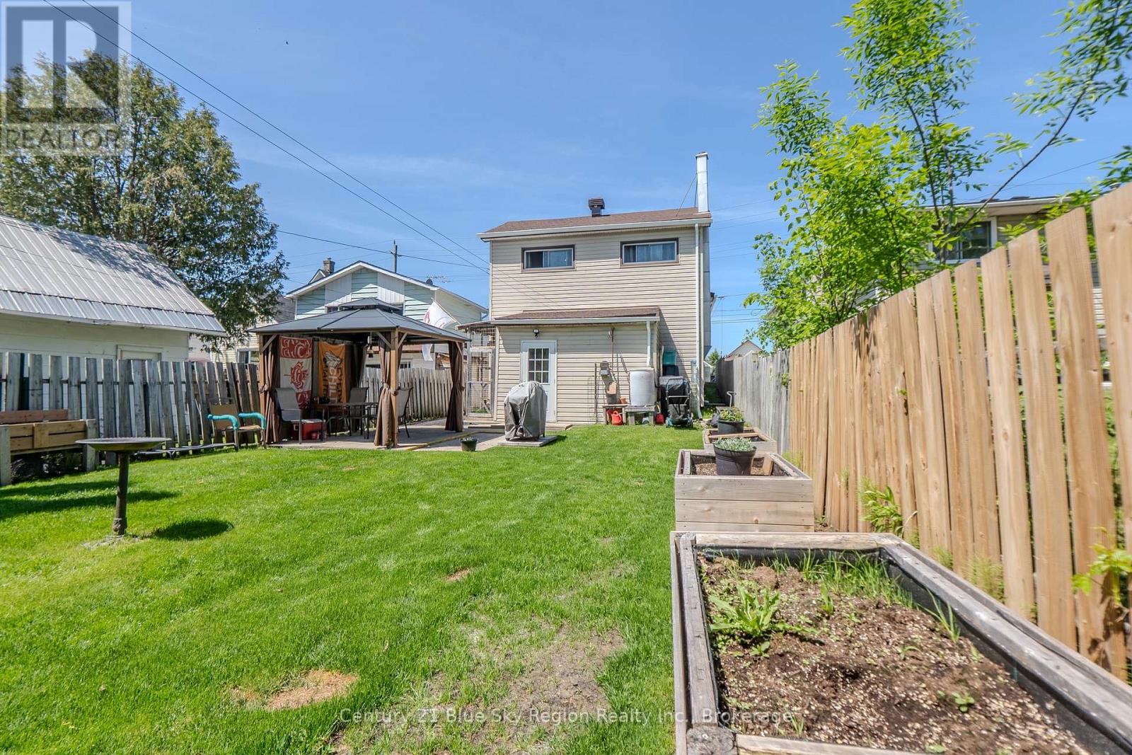 174 PRINCESS STREET E - 37