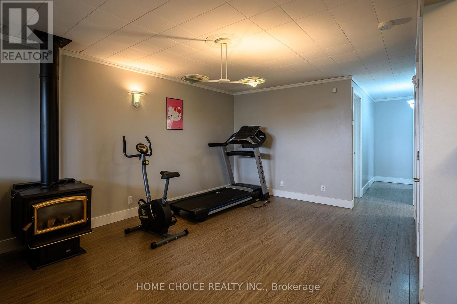 588 MELROSE BOULEVARD - 35