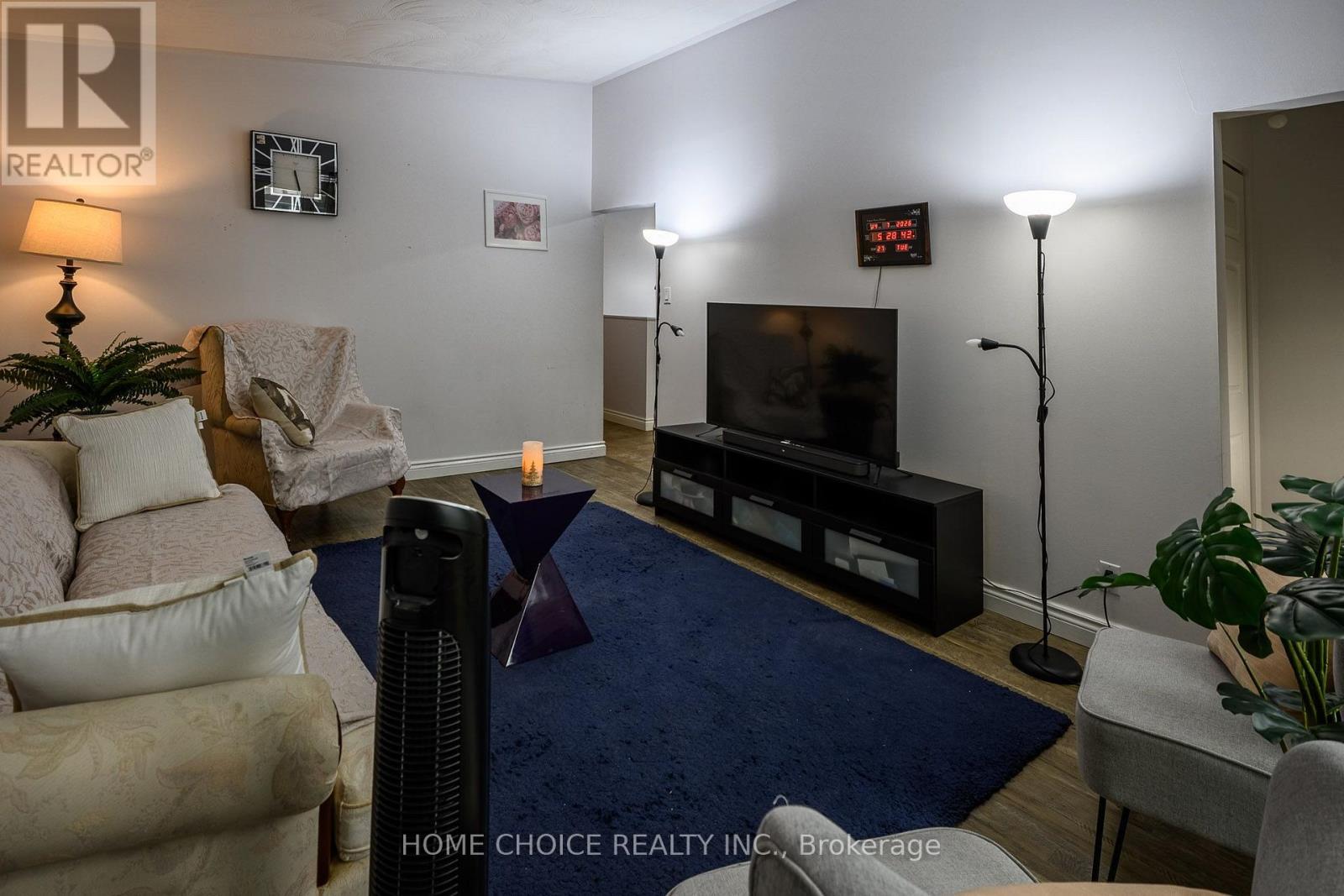 588 MELROSE BOULEVARD - 6