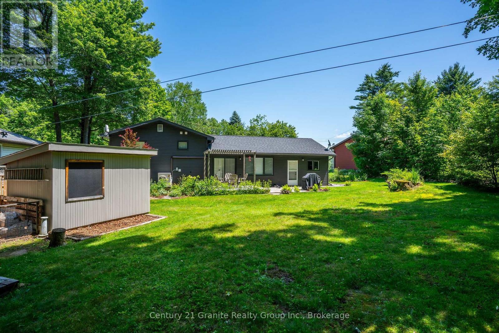 22 HIGHLAND GATE BOULEVARD - 2