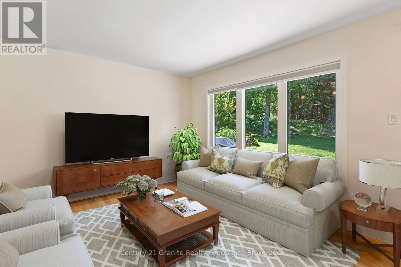 22 HIGHLAND GATE BOULEVARD - Image 5