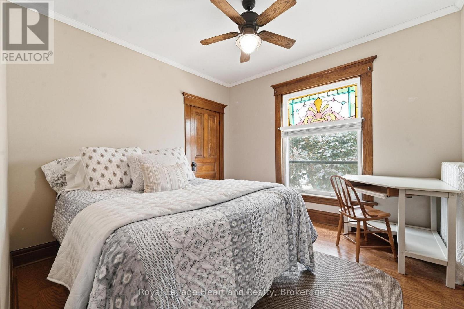 107 WELLINGTON STREET S - Image 23