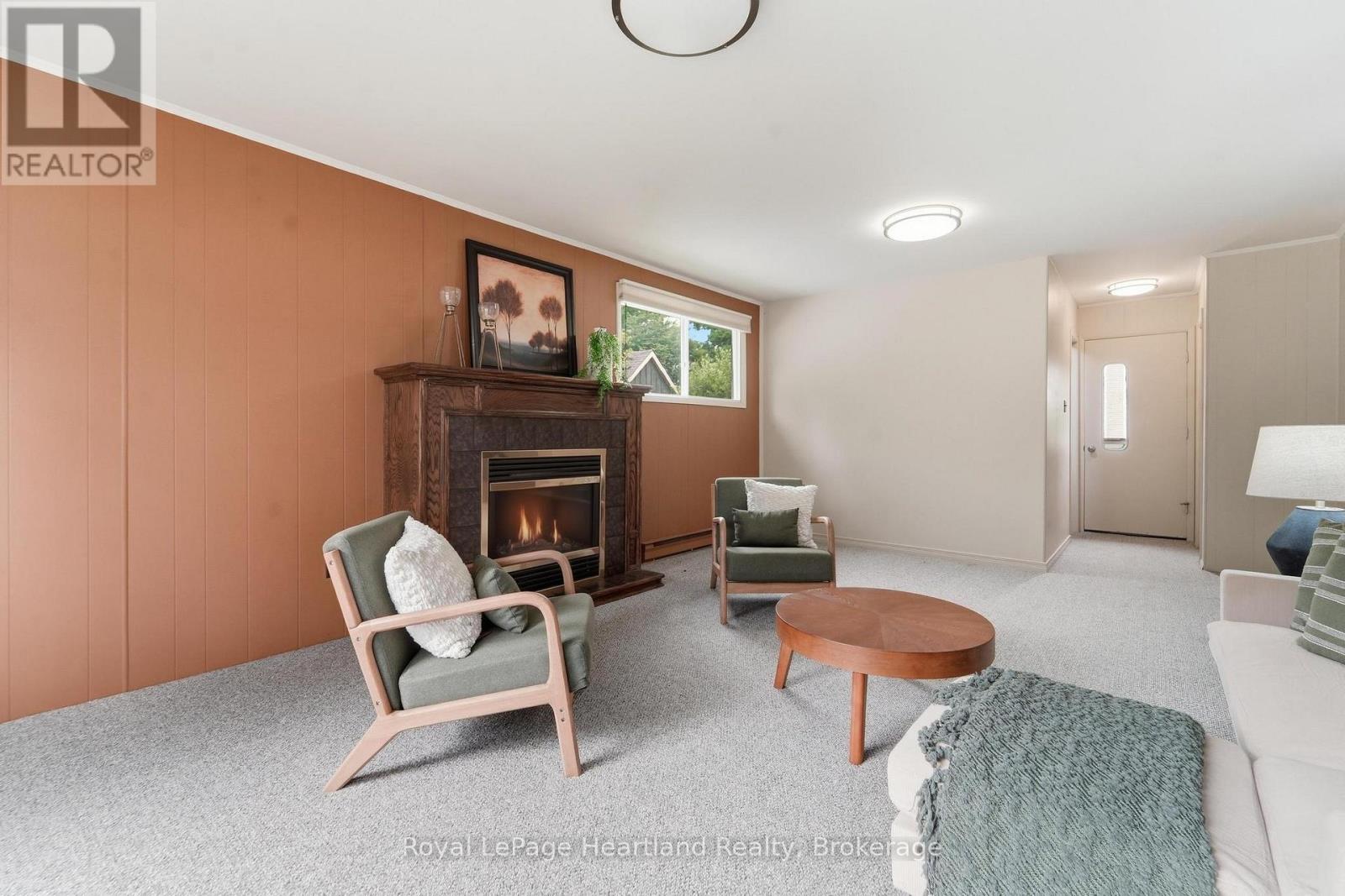 107 WELLINGTON STREET S - Image 8